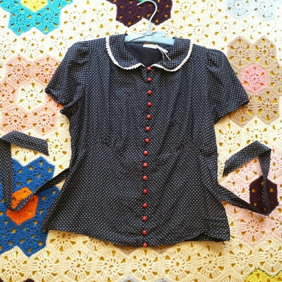 Kitchy Kimchi Blue blouse