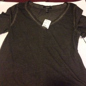 A cute knit top v- neck in the color charcoal