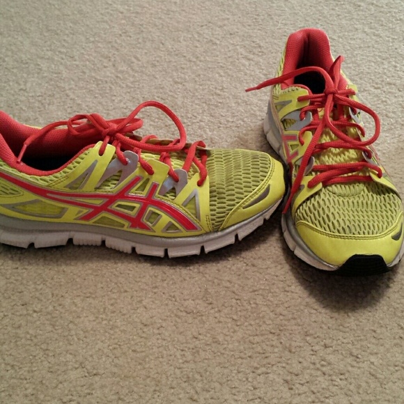 Asics 33 shoes