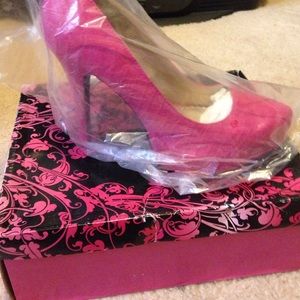 Fuchsia Heels