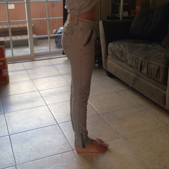 Modeling😊💖 - Picture 2 of 3