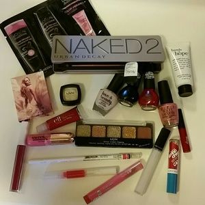 Beauty & makeup bundle, Urban Decay, OPI, NYX sale