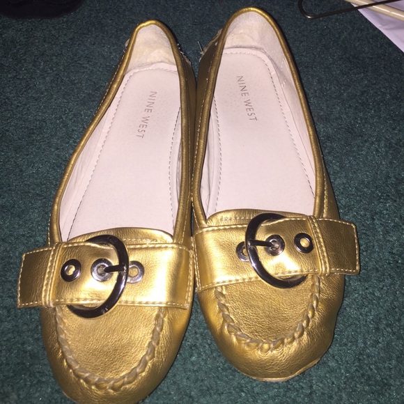 Nine West gold flats