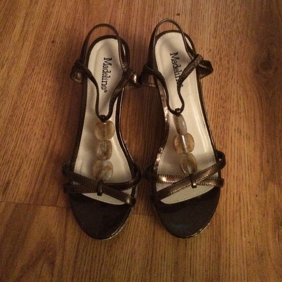 Brown Wedges