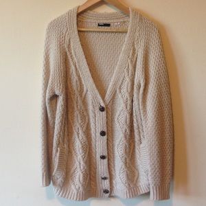 Oversized BDG Fisherman's Ivory Cardigan. Size S.