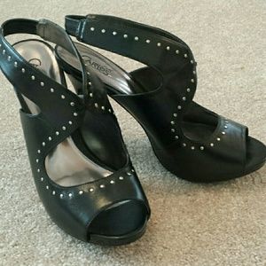 Carlos Santana Sling Back Studded Heels Size 9