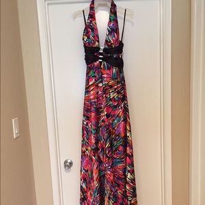 Sexy formal dress. New cond. Worn once for prom.