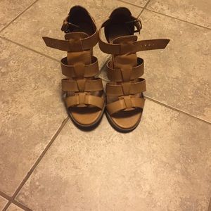 Beige comfy block heels