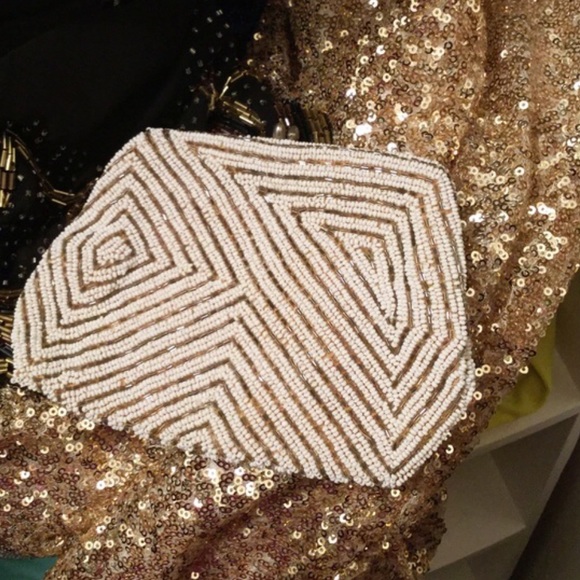 Handbags - 1920's Vintage geo beaded clutch