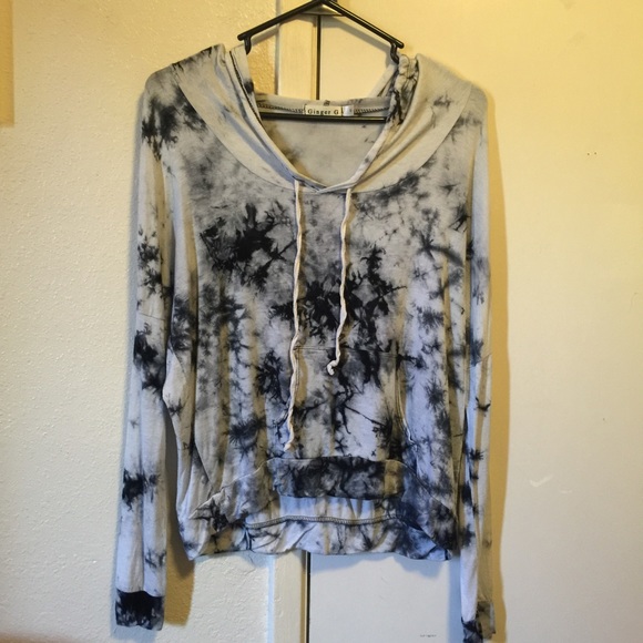 Cute sweatshirt. NOT BRANDY