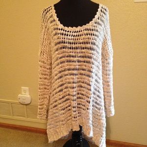 Lucky brand cream Hi lo sweater