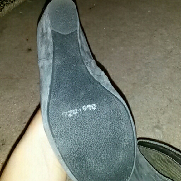 Grey booties - Picture 2 of 2