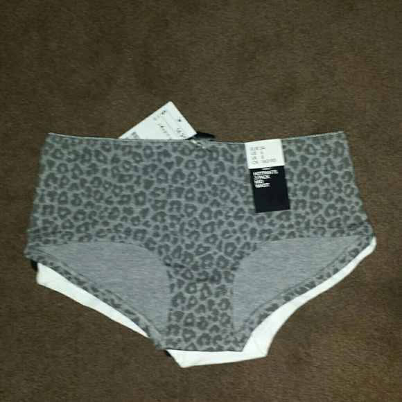 H&M 3 pack panties size 4