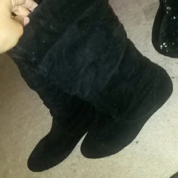 Black suede boots