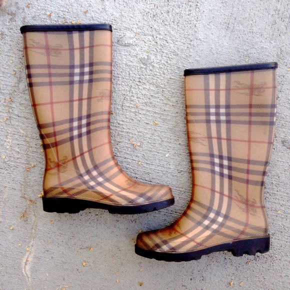 Burberry Haymarket Rain Boots Tall - size 6.5