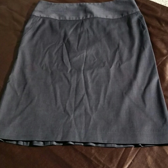 Banana Republic grey skirt