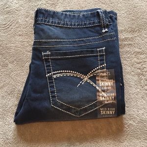 Mid ride skinny jeans 🎆🎆