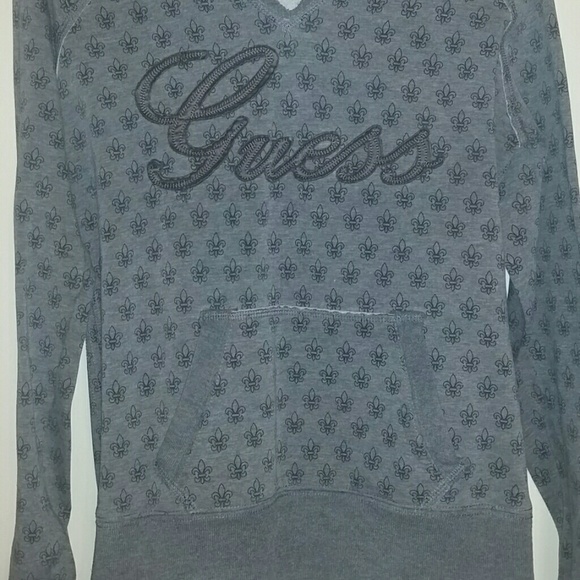 GUESS V-NECK HOODIE