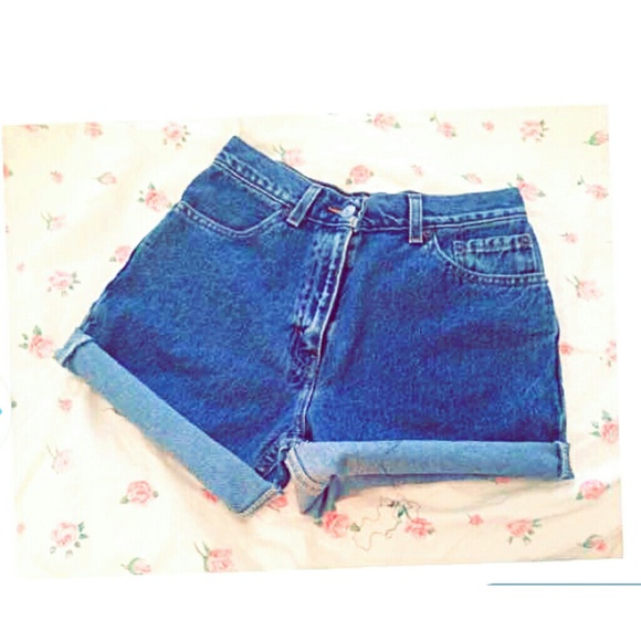 Levis High Waisted Jeans