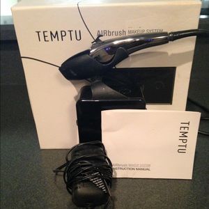 Temptu airbrush system