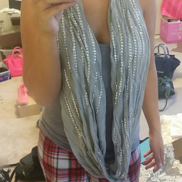 GREY COTTON SPARKLE SCARF