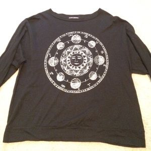 Brandy Melville Horoscope Long sleeve shirt