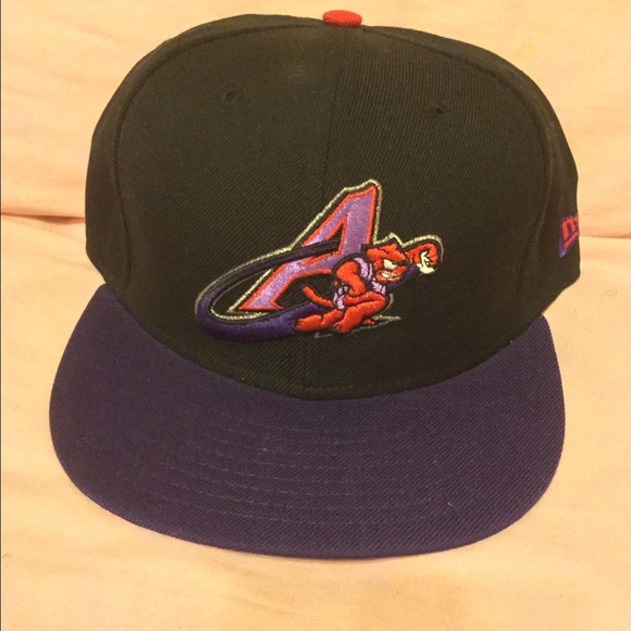 Akron SnapBack