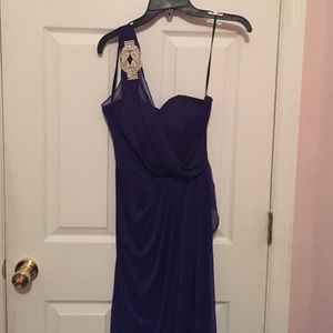 Size 4 Xscape prom dress