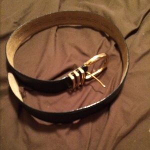 Beautiful Navy Blue Liz Claiborne Belt