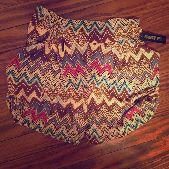 Soft shorts with pockets