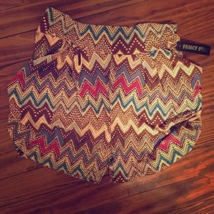 Soft shorts with pockets