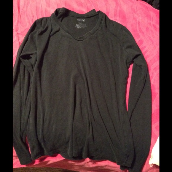 Black layering long sleeve shirt