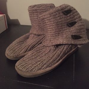 grey knit bearpaws