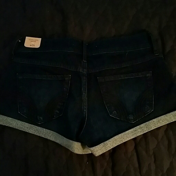 Shorts - Picture 3 of 3