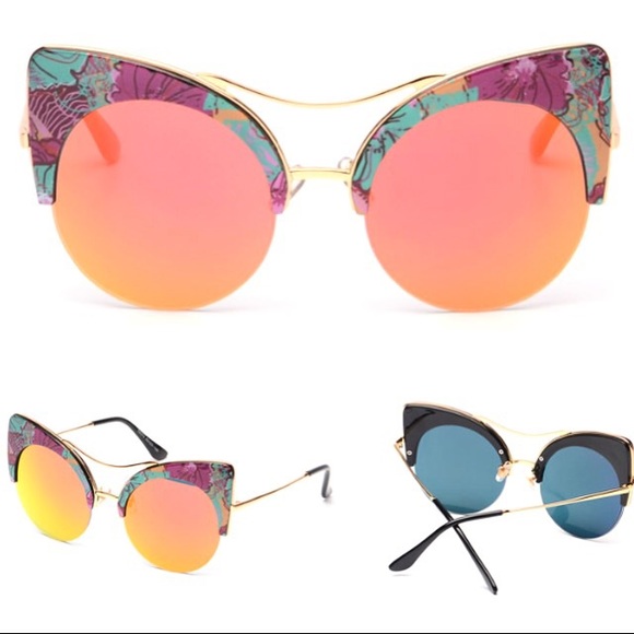 SOLD! - Picture 2 of 4