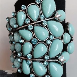 Blue Clamshell Bangle