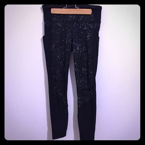 Lululemon Trail Bound 7/8 tight *full on luxtreme