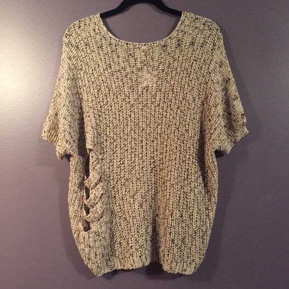 Oversized T-Shirt Sweater - Picture 3 of 3