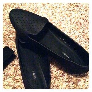Black flats!