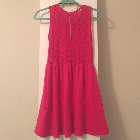 Dress - Picture 2 of 3