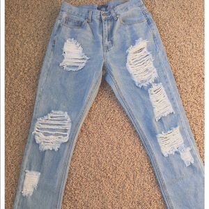 Brandy Melville Boyfriend Jeans