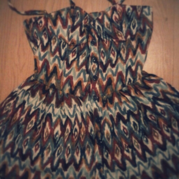 Romper - Picture 2 of 2