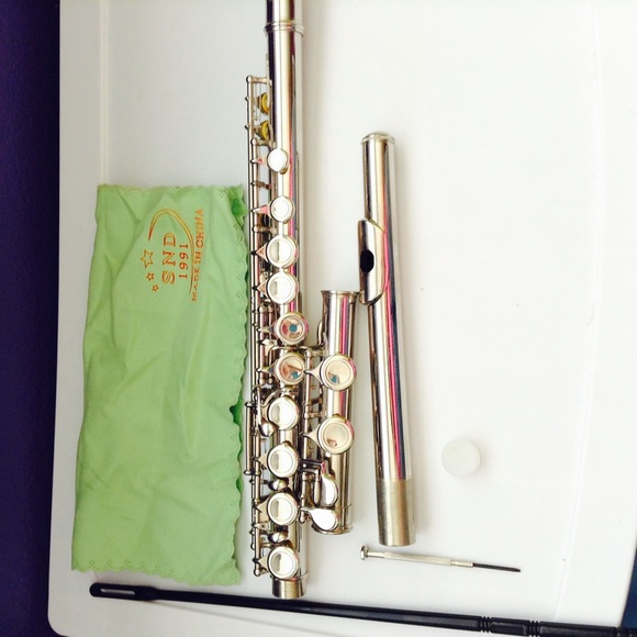 Student model flute - Picture 2 of 3