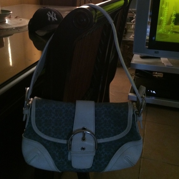 Coach handbag - Picture 2 of 2