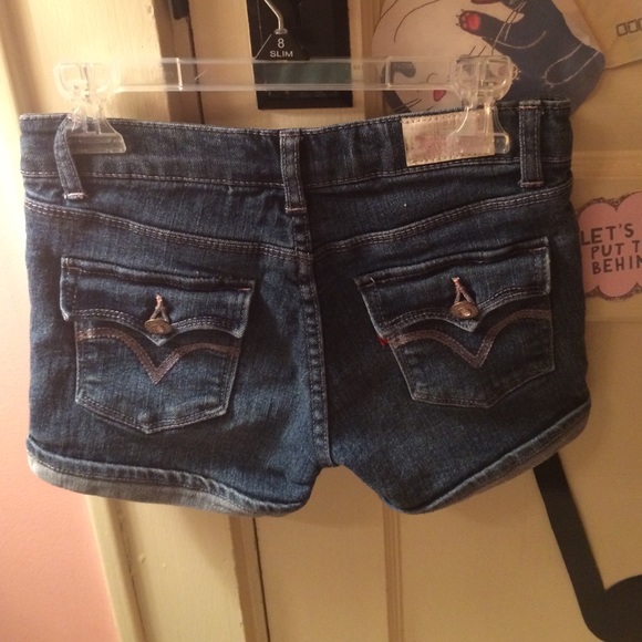 Shorts - Picture 2 of 3