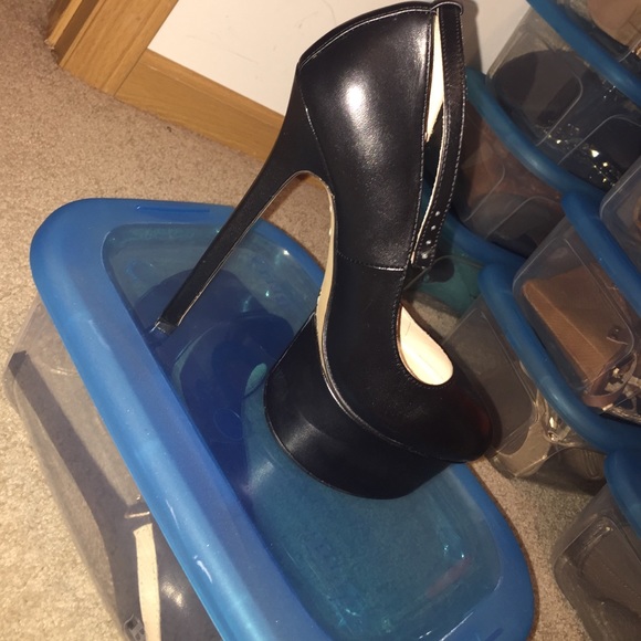 ✨Zigi Shirelle👠