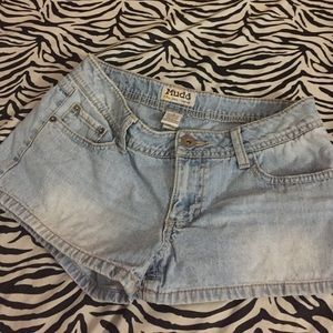 Light wash Mudd Shorts size 5