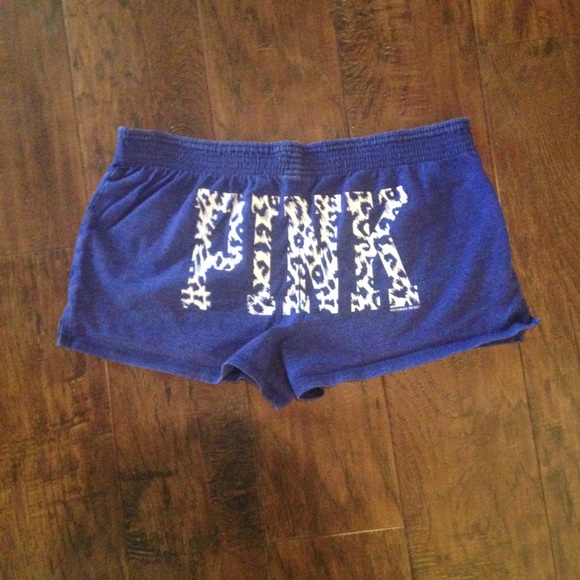 🚨SOLD🚨VS Pink Shorts