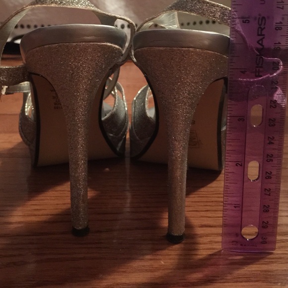 SOLD - Picture 4 of 4