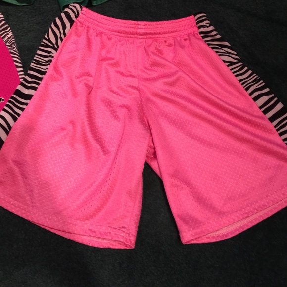 MAKE AN OFFER - Picture 3 of 4